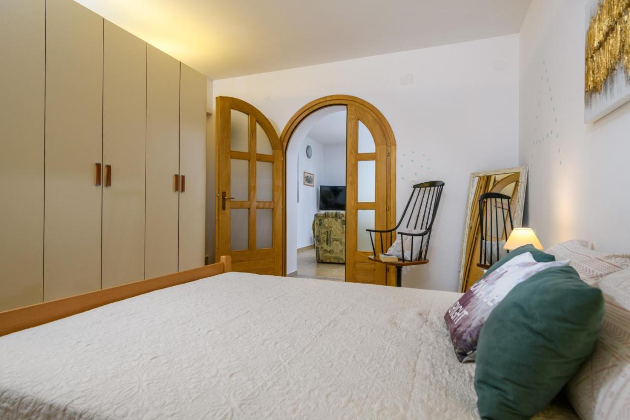 Apartman Aleksandra PUY Exterior foto